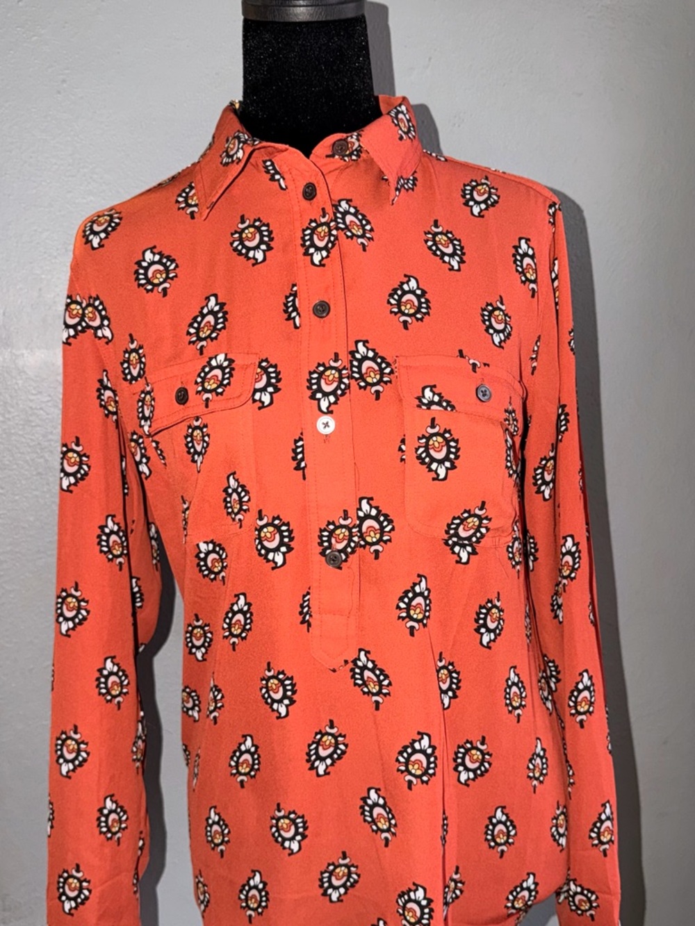 LOFT Coral Button-Down Shirt with Black & White Floral Motif size small